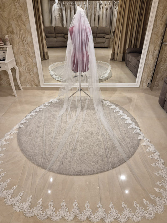 Velo con bordo pizzo